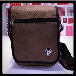 NWOT HEYS Travel Mate V3 Brown Crossbody Sling